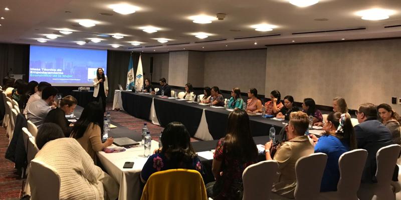 Mujeres empresarias integran mesa técnica para el empoderamiento económico de la mujer