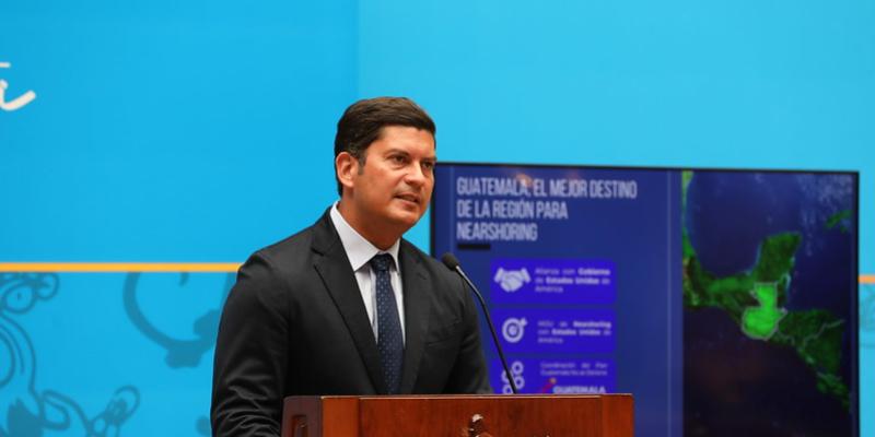 Janio Rosales, Ministro de Economía