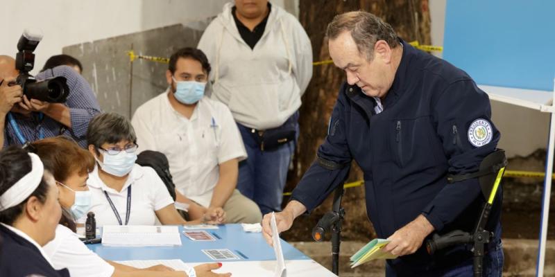 Presidente Alejandro Giammattei 