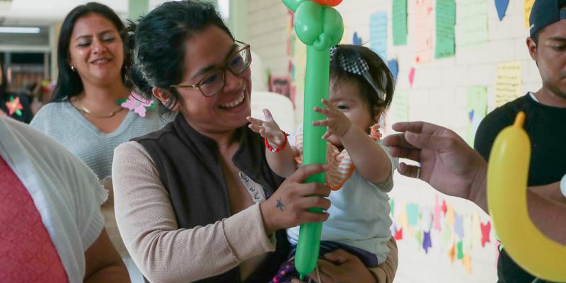 Las madres del Centro Álida España fueron homenajeadas