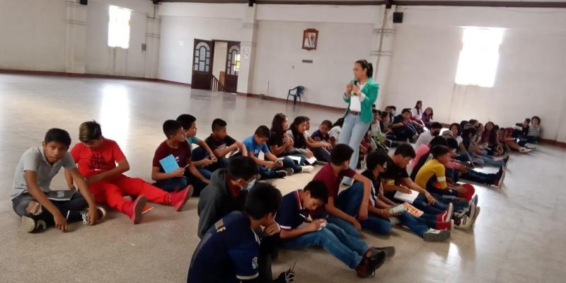 Niños de San Raymundo se forman como Pequeños Guardianes Ecológicos