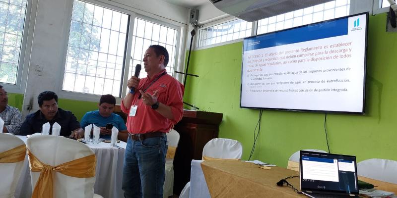 MARN fortalece a municipalidades para atender temas de agua y saneamiento y desechos sólidos