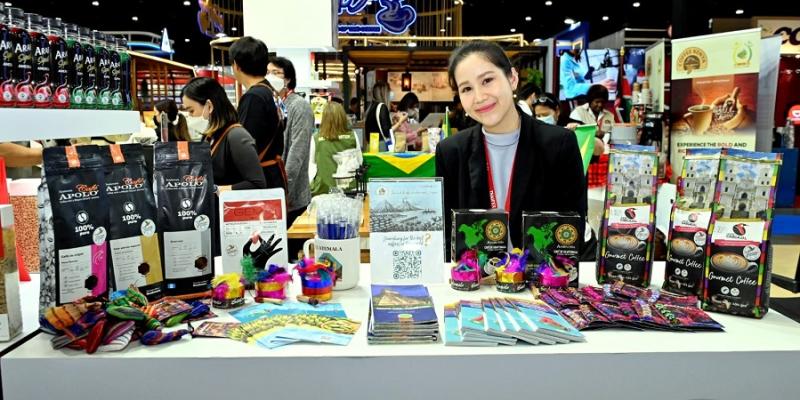 Degustación en la feria.