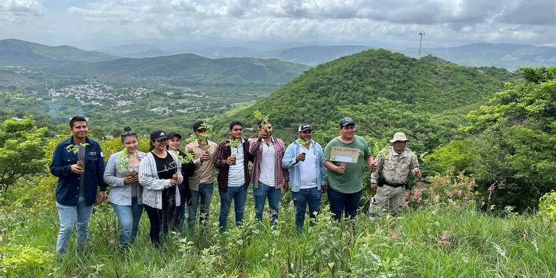 MARN y voluntarios reforestan en Morazán 