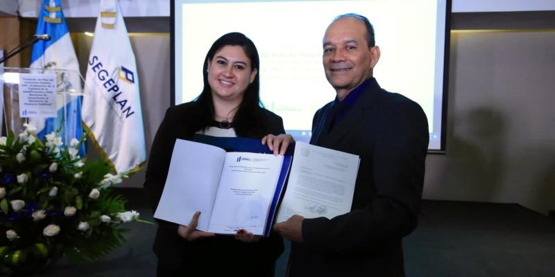 Minfin recibe de Segeplan programa de inversión pública 