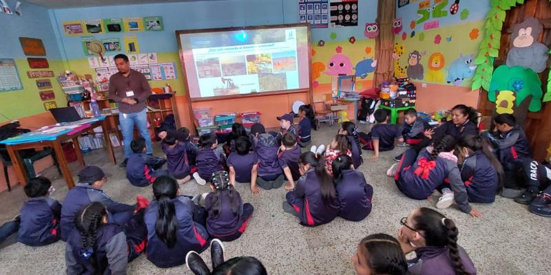 Estudiantes de Malacatán y San Pedro Sacatepéquez, San Marcos reciben educación ambiental