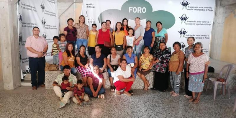 Emprendedoras reciben reconocimiento por capacitación en comercialización en jalapa