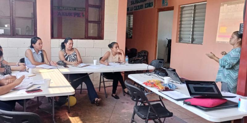 La SEPREM participó en la Red de Directoras Municipales de la Mujer en Santa Rosa