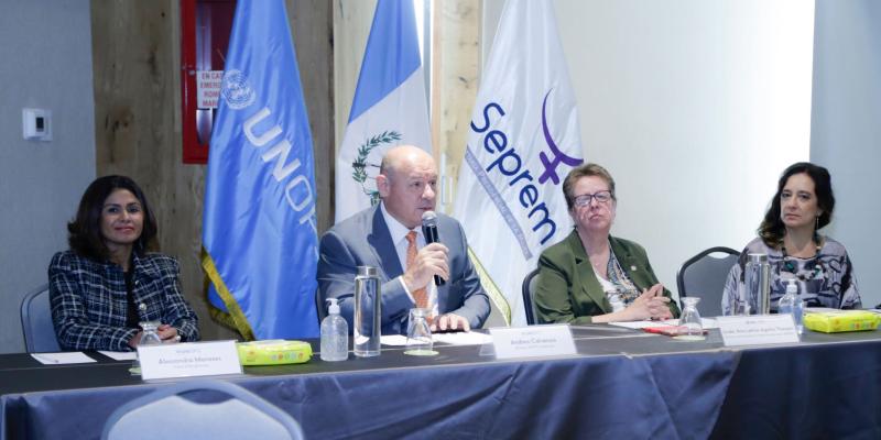 Secretaria Presidencial de la Mujer participó como exponente en la presentación de mecanismos para el adelanto de las mujeres