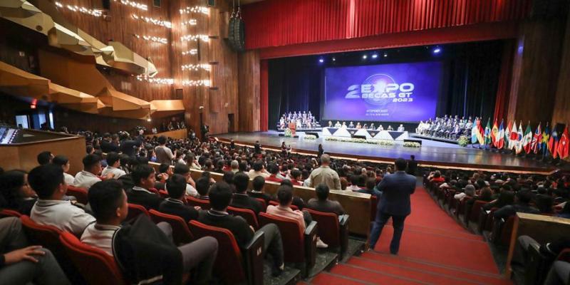 Lanzamiento de Expo Becas 2023 