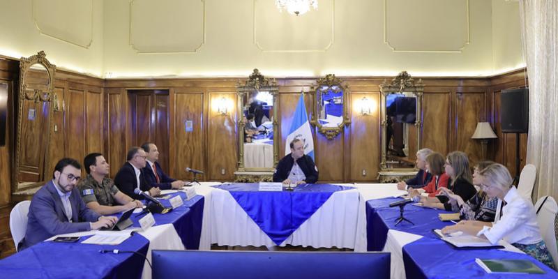 Reunión entre autoridades de Gobiernos y observadores electorales