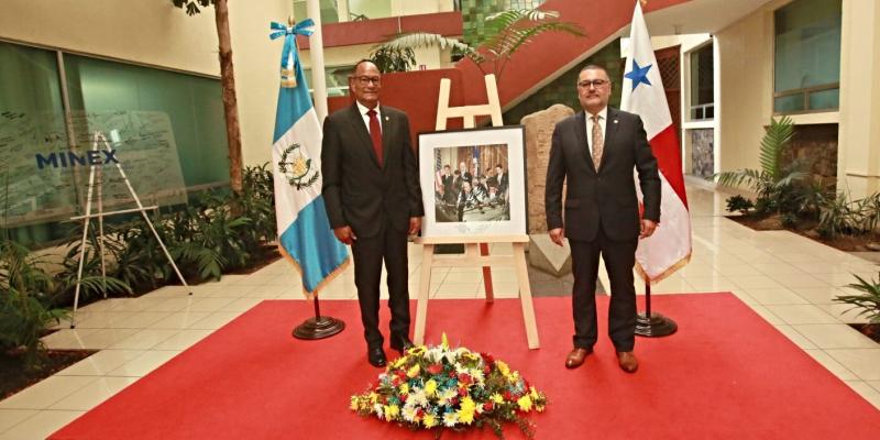 Guatemala y Panamá celebran 88 años de relaciones diplomáticas y 109 años del Canal de Panamá 