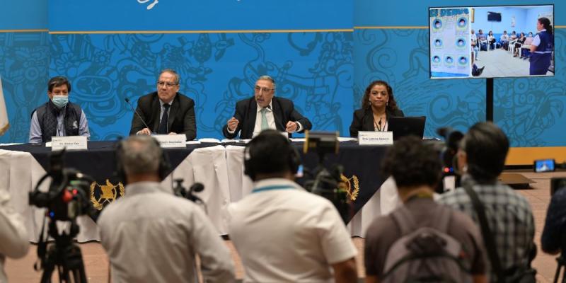 Conferencia de prensa de Minsalud