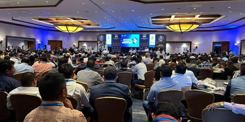 MARN socializa el reglamento 164-2021 con alcaldes municipales recién electos y electos.