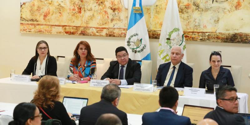 MINEX y MARN organizan taller “Rumbo a la COP28” 