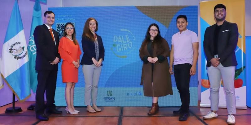 SESAN y UNICEF lanzan campaña “Dale un giro a tu alimentación” para promover hábitos saludables entre adolescentes y jóvenes del país