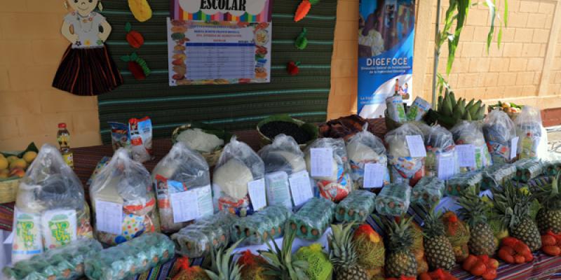 Más de 3.1 millones de estudiantes beneficiados por programa de alimentación escolar