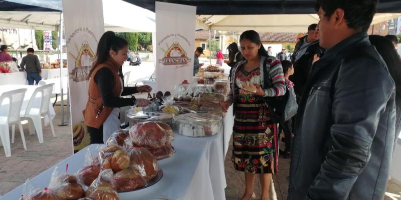 Productores del sector panificador de Totonicapán participan en certamen de innovación artesanal