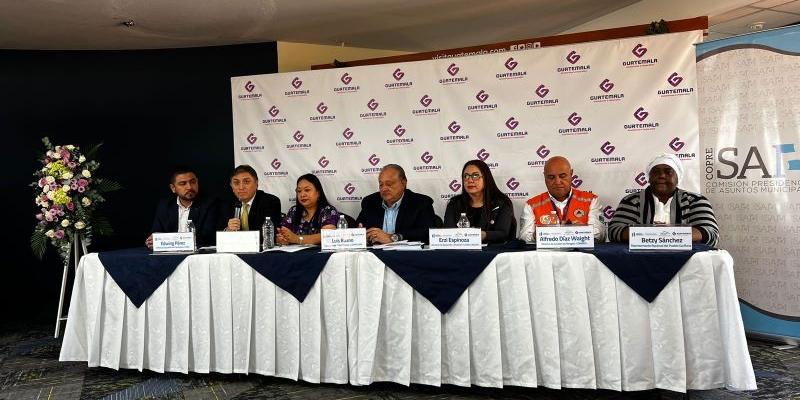 Director Ejecutivo en Funciones de la CPCC, Lic. Edwing Pérez, en conferencia de prensa de la promoción de la transparencia gubernamental en la Feria del Color y del Sabor Garífuna
