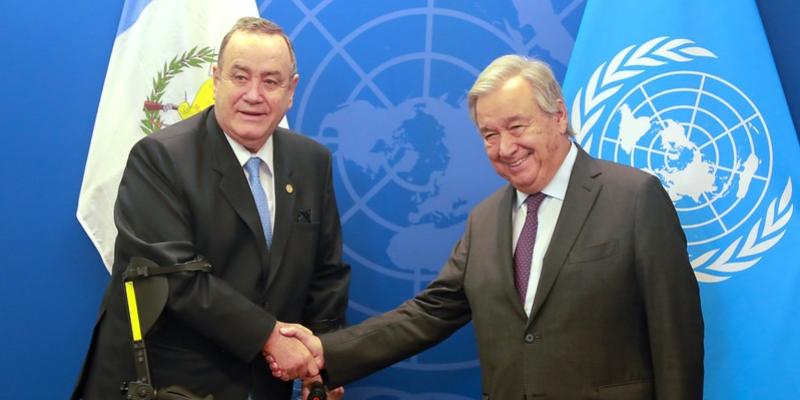 Presidente Alejandro Giammattei con secretario de ONU, António Guterres
