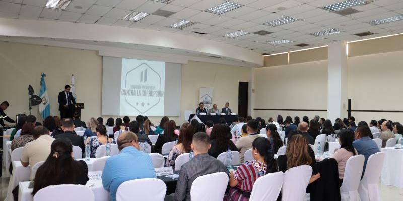 Director de Rendición de Cuentas e Información Pública de la Comisión Presidencial contra la Corrupción.