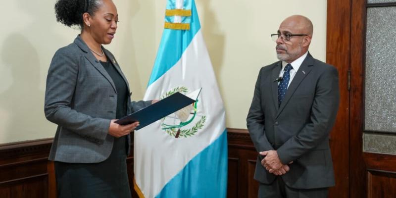 Asume nuevo ministro de Gobernación