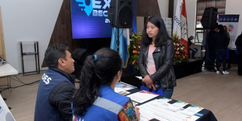 Expo Becas Tour 2023 registra más de 3,500 participantes en áreas de Oriente y Occidente