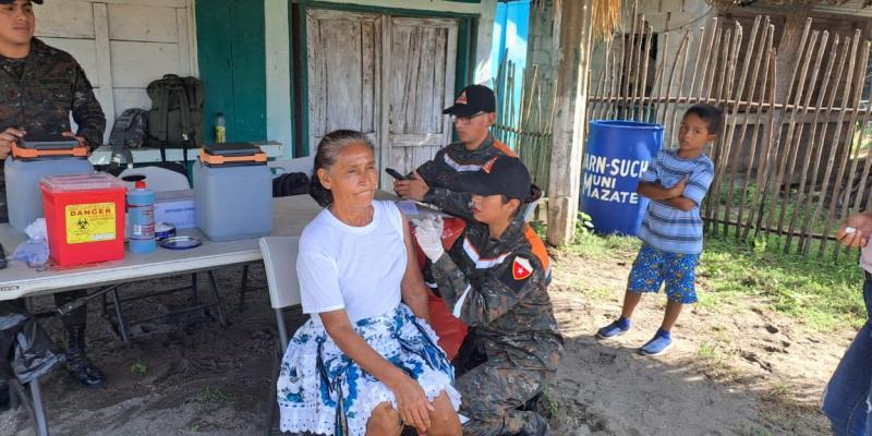 Ejército de Guatemala apoyó el desarrollo de jornada médica en Suchitepéquez.
