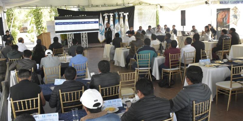 Avanza proceso de transición en gobiernos locales