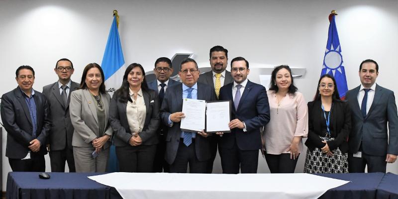 SAT y Taiwán suscriben memorándum de entendimiento para la modernización aduanera