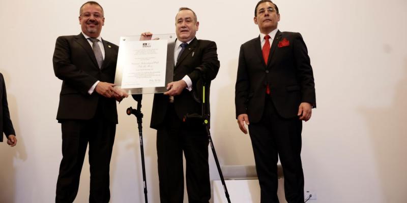 Presidente Alejandro Giammattei recibe acreditación de Tak’alik Ab’aj