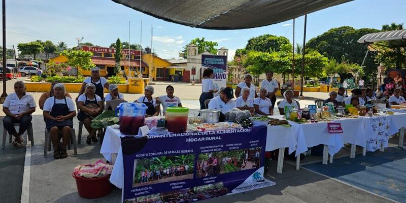 Madres de Zacapa aprenden recetas saludables
