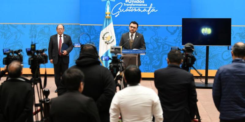 Conferencia de prensa sobre Transmisión de mando 