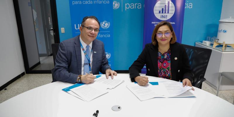 UNICEF y el INE firman Memorándum de Entendimiento  para implementar Encuesta Nacional de Desarrollo en Salud (ENDESA/MICS), y contribuir a generar valiosa información sobre el desarrollo del país y la infancia 