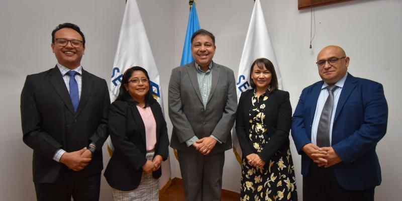 Fotografía oficial de nuevas autoridades de SEGEPLAN.