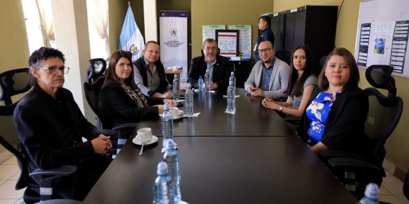 Presidente Arévalo y Autoridades AMSCLAE 