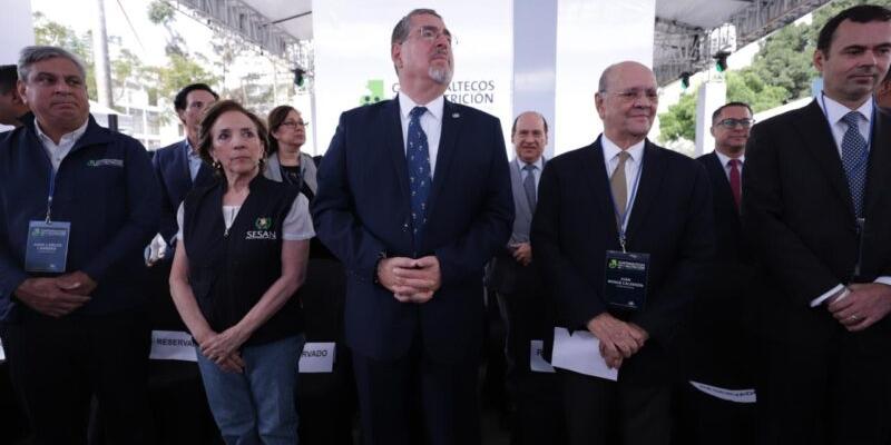 Gobierno participa en la presentación del segundo campamento de Nutrimóviles de Castillo Hermanos