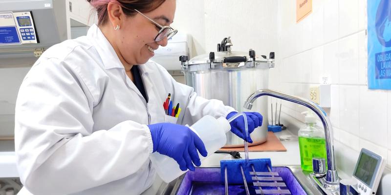 Laboratorio tiene insumos para hacer 83 millones de pruebas
