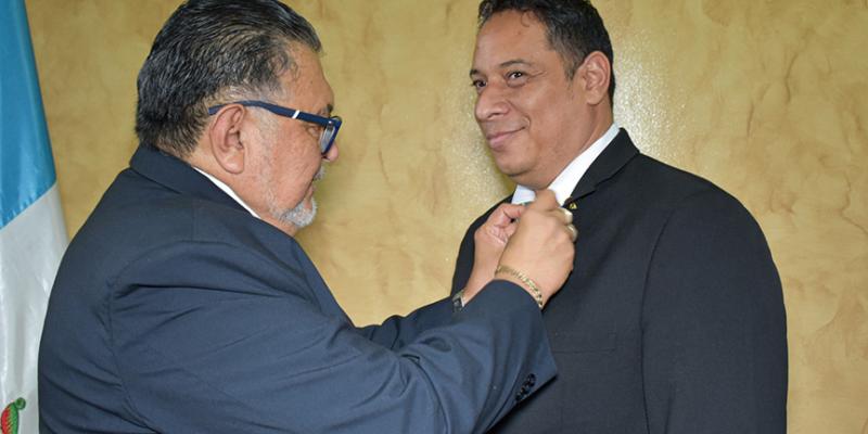 Viceministro Elmer Salazar se integra a directiva del INAB