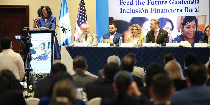 Agricultores podrán acceder a programa de inclusión financiera rural