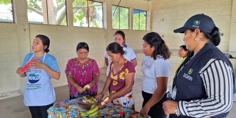 Mujeres fortalecen seguridad alimentaria 
