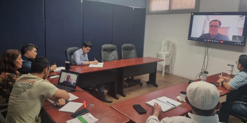 Técnicos del MAGA capacitados en feromonas y atrayentes agrícolas