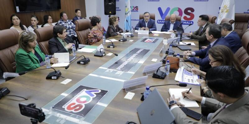 Sectores dialogan sobre ley de alimentación saludable