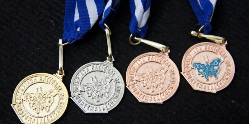 Alumnos ponen a prueba sus habilidades académicas 