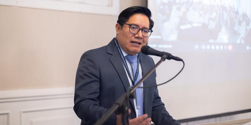 Licenciado Edie Cux García Participación Inclusiva de Pueblos Indígenas y Sociedad Civil en Mesas de Discusión