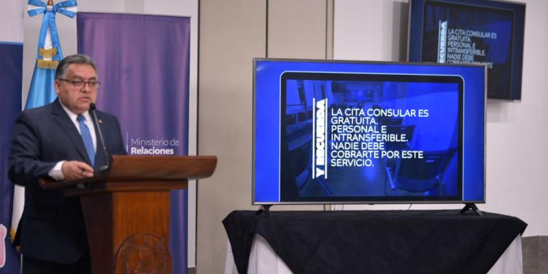 Vicecanciller Eduardo Antonio Escobedo