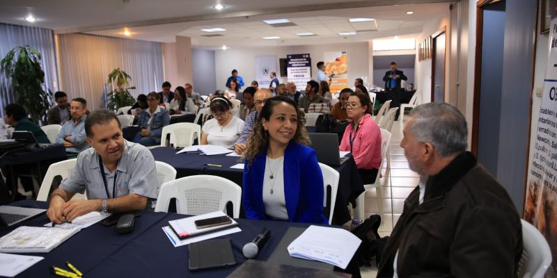 Trabajan en fortalecimiento de acciones de prevención contra la influenza aviar en Guatemala