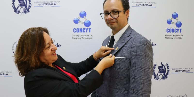 El científico Enrique Pazos Avalos asume como subsecretario Nacional de la Senacyt