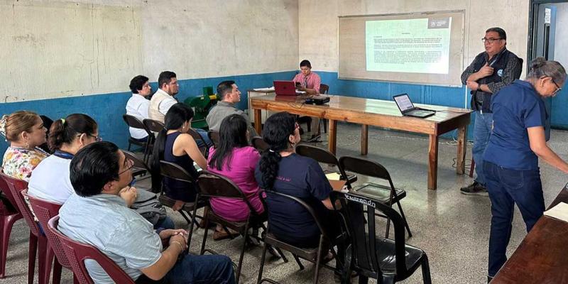Reunión interinstitucional para combatir el dengue en Retalhuleu