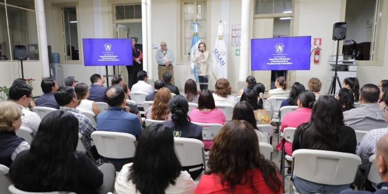 SESAN lanza iniciativa para promover alimentación saludable en su personal